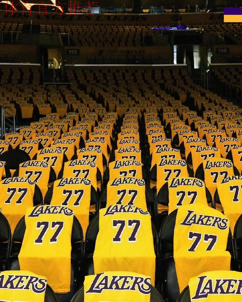 东契奇31+15+11詹皇末节12分,艾顿打爆21中4大帝,湖人力克76人 东契奇31+15+11詹皇末节12分,艾顿打爆21中4大帝,湖人力克76人